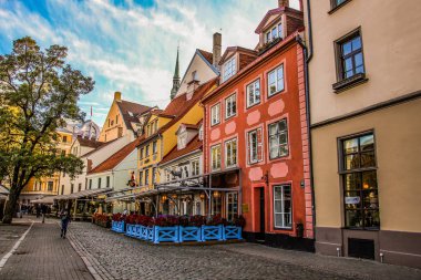 Riga, Letonya - geleneksel mimari, şehir manzarası.