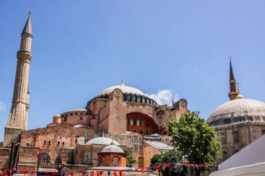 İstanbul, Türkiye - yaz - ünlü mimari, şehir manzarası. Ayasofya (Kutsal Bilgelik Kilisesi)