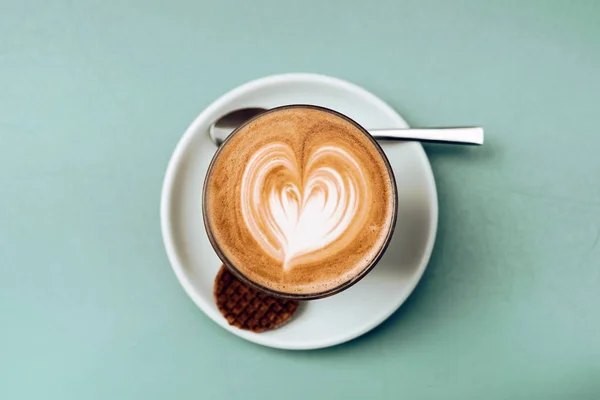 High Angle View Close Cappuccino Cup Teaspoon Cookie Green Background — Stock Photo, Image