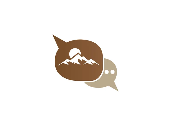Logo Simple Montaña Aislado Sobre Fondo Blanco — Vector de stock