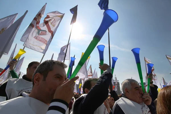 Rechtbank griffiers arbeid Unie protest rally-Boekarest, Roemenië. — Stockfoto