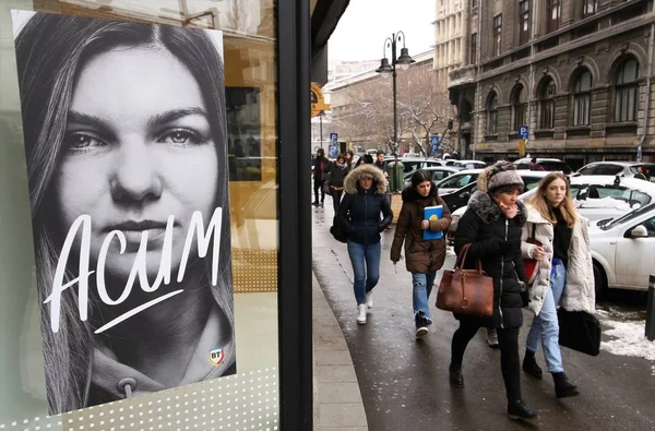 Street photography - downtown Bucharest — Stock Photo, Image