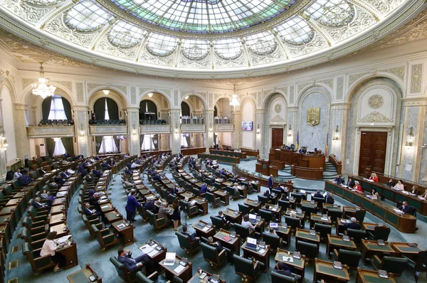 Румунська парламент-засідання сенату — стокове фото