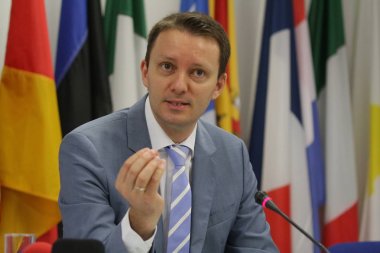 Romen siyaseti - Siegfried Muresan