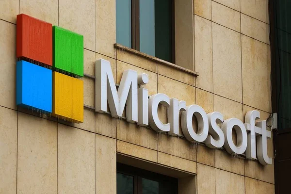 Sede da Microsoft em Bucareste, Roménia — Fotografia de Stock