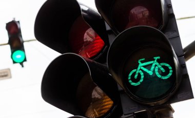 Bükreş'te trafik ışıkları.