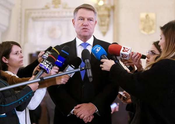 Klaus Iohannis-törvény építésére autópálya Iasi-Targ — Stock Fotó