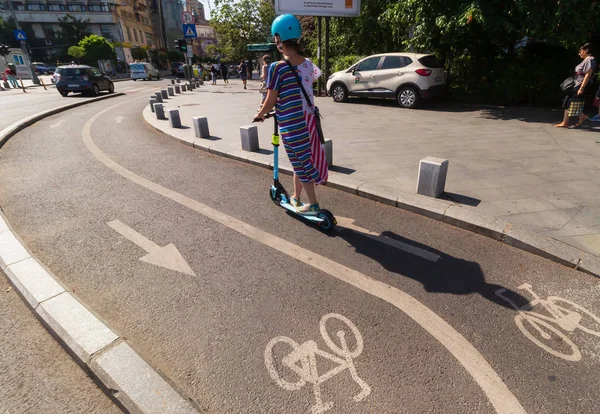Şehir hayatı - Victory Avenue - Bükreş, Romanya