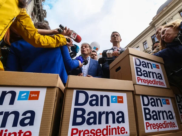 Дэн Барна - гонка за президентский мандат - румынская политика — стоковое фото