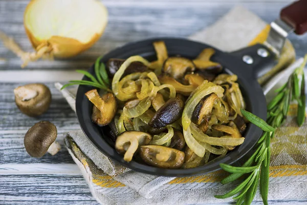 Stekt Japansk Svamp Shiitake Med Lök Och Kryddor Stekpanna — Stockfoto