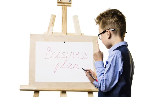 Leuke Jongen Doen Businessplan Papier Witte Achtergrond — Stockfoto