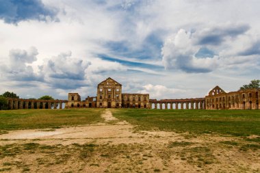Ruzhansky kalesi kalıntıları, Brest bölgesi, Beyaz Rusya.