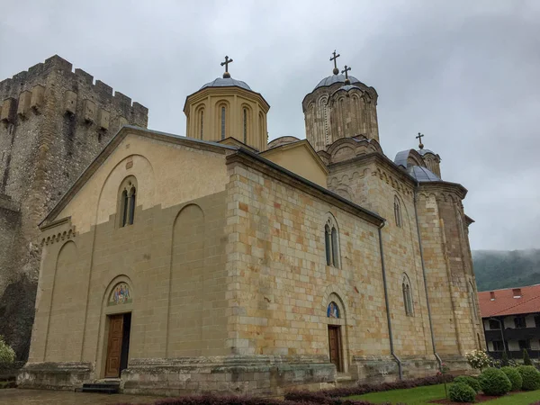 Внешняя Съемка Монастыря Манасия Сербии — стоковое фото