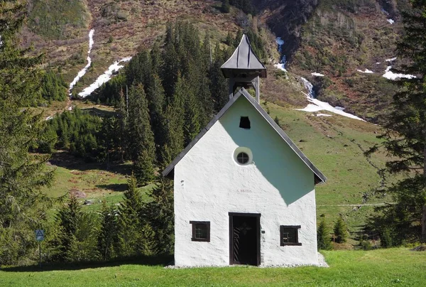 Novia Alpsu Dieni Sedrun Oratorio Chiesetta Immersa Nella Natura Selvaggia —  Fotos de Stock