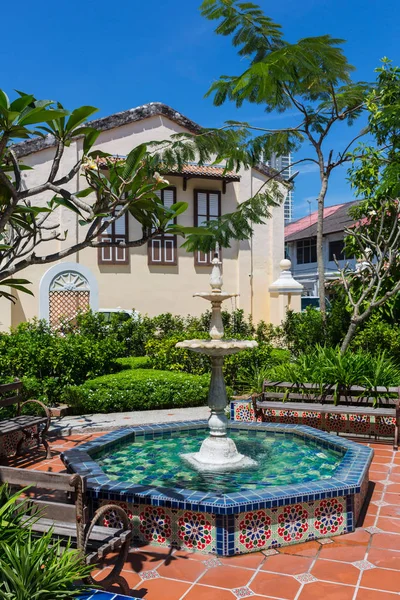 Little fountain in the garden in Thailand — Stock Photo, Image