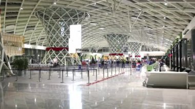 Havalimanı terminal kapısı dolly vurdu