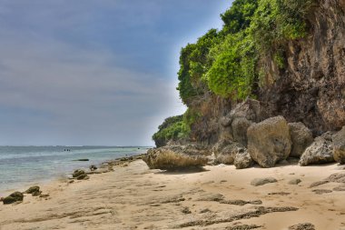 Gün batımında - doğa arka plan içinde Bali tropikal plaj