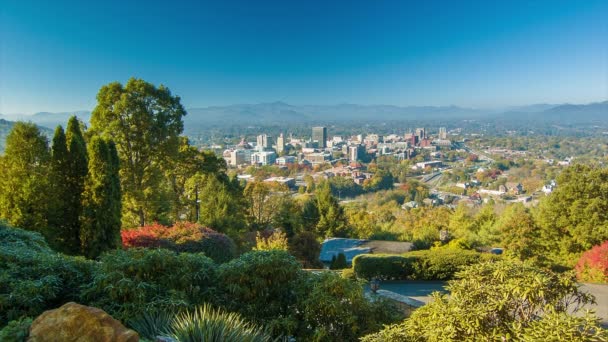 Vista Estática Centro Cidade Asheville Vista Montanha Cidade Durante Queda — Vídeo de Stock