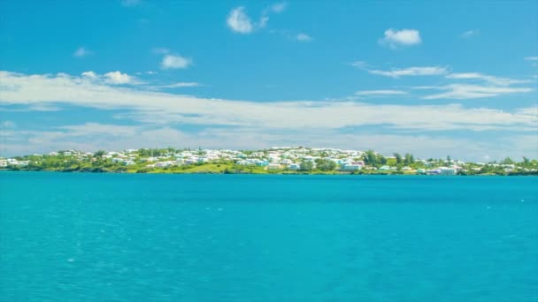 Sailing Tropical Island Bermuda Featuring Turquoise Water Lush Green Island — Stock Video