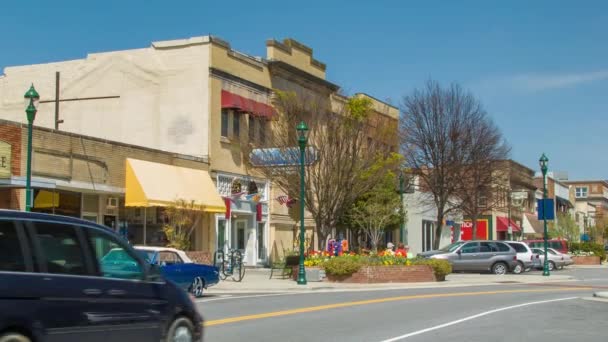 Cars Driving Main Street Downtown Hendersonville North Carolina Menampilkan Historic — Stok Video