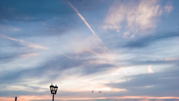 Vibrant Sunset Sky Aeroporto Internacional Louis Armstrong Nova Orleans Anoitecer — Vídeo de Stock