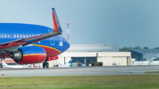 Southwest Ailrines Boeing 737 7H4 Houston Hobby Havaalanı Nda Pist — Stok video