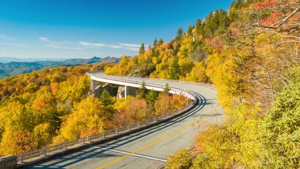 Постріл Linn Cove Віадук Діда Горі Біля Linn Північна Кароліна — стокове відео