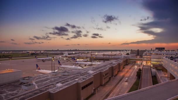 Houston Aeropuerto Intercontinental George Bush Iah Timelapse Aviones Comerciales Movimiento — Vídeos de Stock