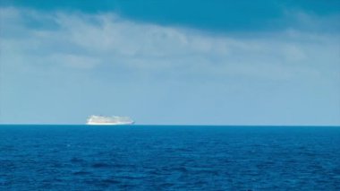 Okyanus Horizon Yelken Tek başına Bir Cruise Ship Karayipler doğru Atlantik yelken
