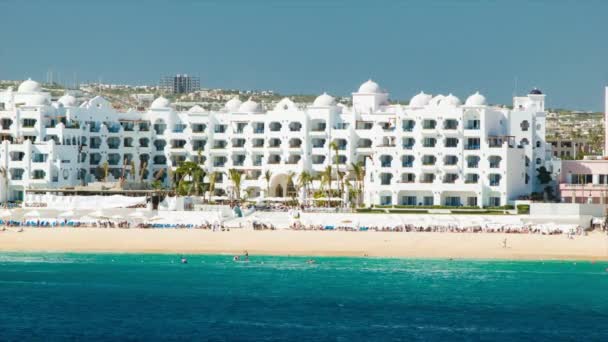 White Beach Front Hotel Cabo San Lucas Mexico Warm Sunny — Stock Video