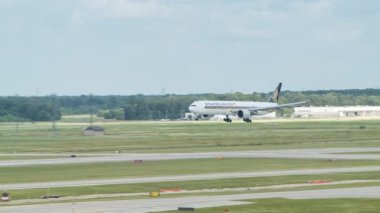 Singapur Havayolları Boeing 777-312(Er) Houston Tx'e George Bush Kıtalararası Havaalanı'na Uluslararası Varış olarak Teksas'a Iniş