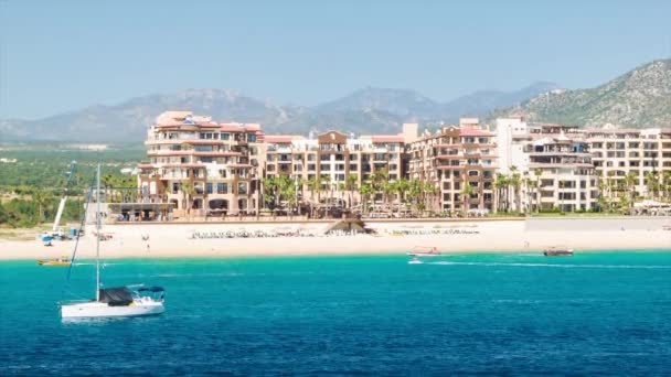 Cabo San Lucas Mexico Beachfront Resort Featuring Watersports Recreational Activities — Stock Video