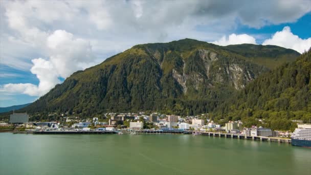 Destination Juneau Alaska Bred Etablering Skjuten Med Bergs Bakgrund Med — Stockvideo