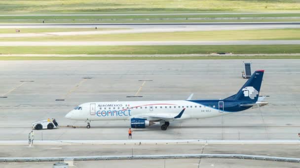 Aeromexico Conecte Embraer Erj 190 Jato Comercial Passageiros Plataforma Aeroporto — Vídeo de Stock