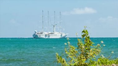 Windstar Wind Spirit Lüks Yelkenli Cruise Ship Egzotik Fransız Polinezyası Moorea Irsland demirli
