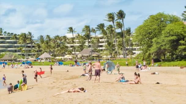 Sunbathing Bronning People Public Kaanapali Beach Maui Hawaii Timpul Unei — Videoclip de stoc