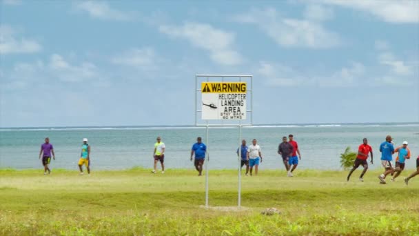 Місцеві Жителі Фіджі Грають Регбі Набережній Трава Поля Сува Вертолітній — стокове відео