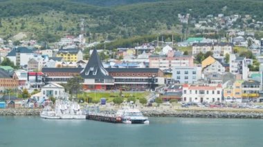 Ushuaia Arjantin Şehir Merkezi Beagle Kanal Waterfront ile Yaz Güney Amerika Turistik Hedef