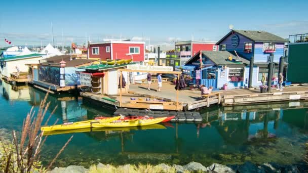 Casas Flutuantes Victoria Colúmbia Britânica Canadá Fisherman Wharf Com Turistas — Vídeo de Stock