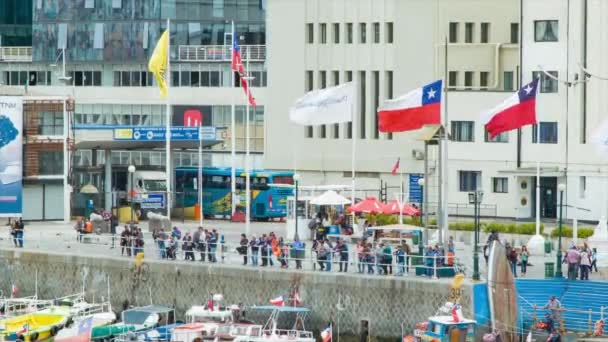 Puerto Valparaíso Puerta Entrada Chile Con Entrada Salida Tráfico Gente — Vídeo de stock
