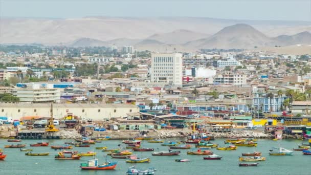 Arica Chili Close Panning Zuid Amerikaanse Woestijn Stad Met Vissersboten — Stockvideo