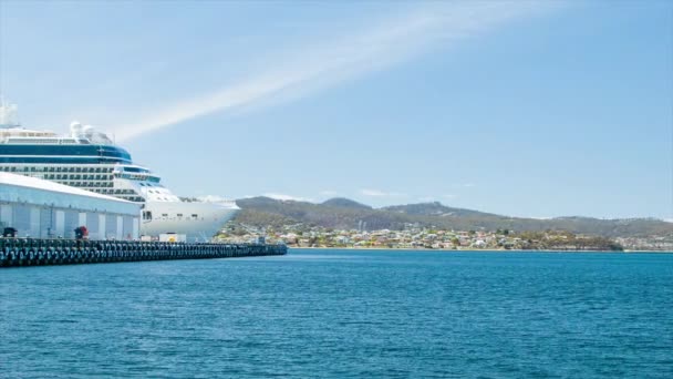 Nave Crociera Generica Attraccata Hobart Tasmania Durante Uno Scalo Nella — Video Stock