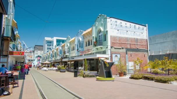基督城 新西兰 Eclectic 大教堂交汇处购物场景与餐厅商店和咖啡馆在充满活力的外部环境 — 图库视频影像