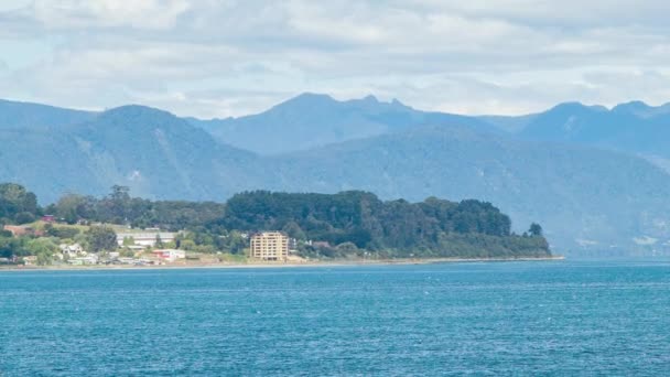 Dél Amerikai Drámai Hegység Közelben Puerto Montt Chile Harbor Bejárat — Stock videók