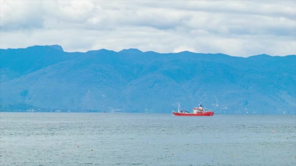 Barca Pesca Commerciale Cilena Vicino Alla Città Sudamericana Puerto Montt — Video Stock