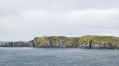 Cape Horn Geniş Panning Şili Güney Amerika'nın Güney Ucunda Dağda Deniz Feneri ile Shot