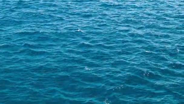 Detailed Blue Sea Water Closeup Smooth Movement Good Weather — Stock Video