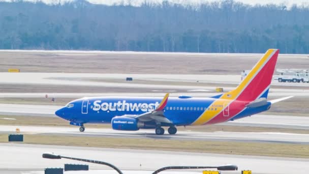 Southwest Airlines Boeing 737 Taxiing Aeropuerto Internacional Washington Dulles Iad — Vídeo de stock