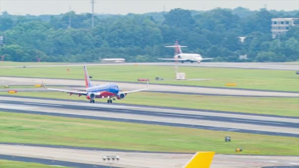 Southwest Airlines Boeing 737 700 Jet Airliner Leszállás Atlantában Hartsfield — Stock videók