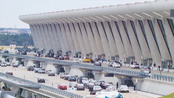 Washington Dulles International Airport Iad Terminal Building Exterior Wide Shot — Stock Video